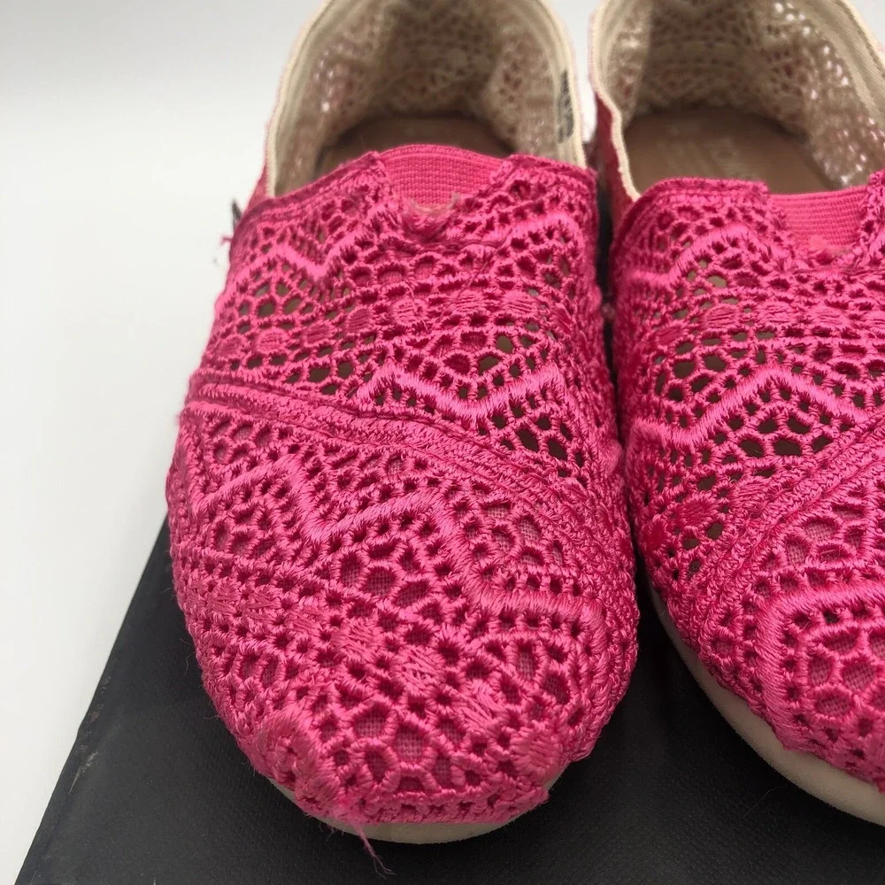 TOMS Moroccan Flat Shoes Womens Size 5 Ombre Pink Crochet Lace Slip‎ On 451113